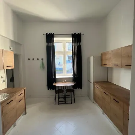 Apartament *